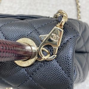 Replica CHANEL 23P Coco Lizard Handle - premium-grade designer purse dupe