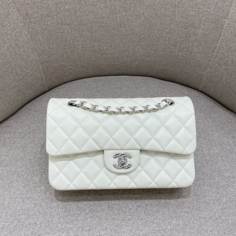 Replica CHANEL Classic Flap 23cm White - ultra-realistic fake designer tote