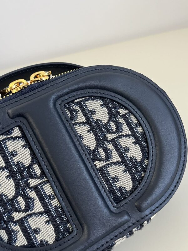 Replica Dior Signature CD Top Handle - high-end fake designer purse
