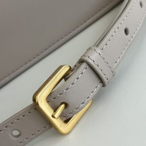 Replica Dior 30 Montaigne Avenue Bag Beige - realistic designer-inspired fake bag