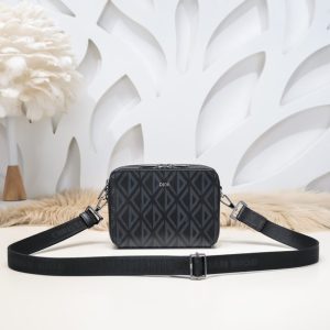 Replica Dior Zipped Pouch Diamond Black - realistic designer-inspired fake bag