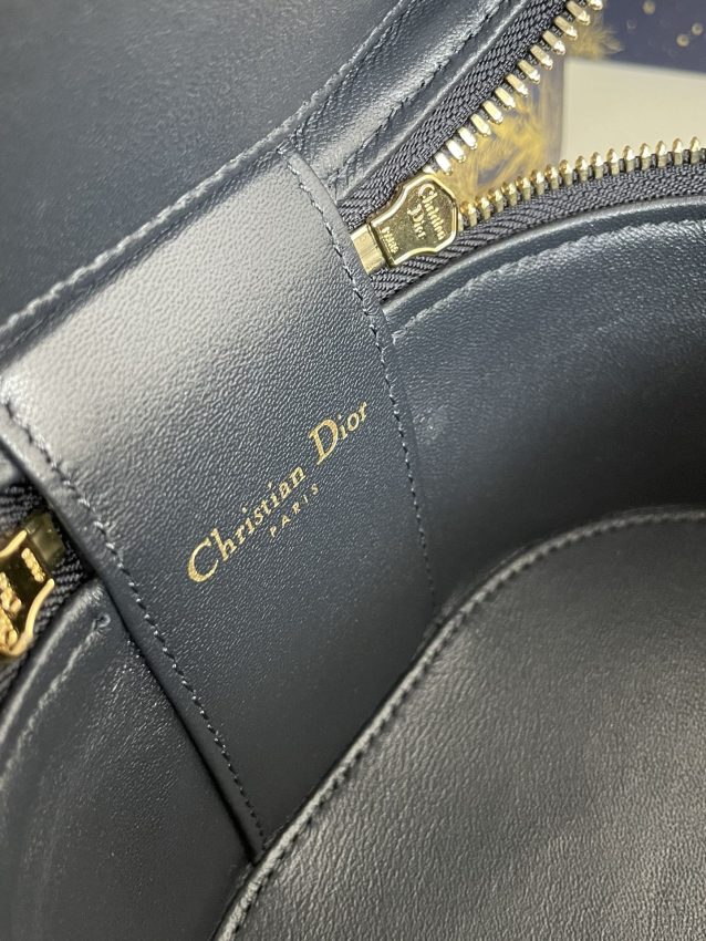 Replica Dior Signature Vanity - authentic-look luxury purse replica