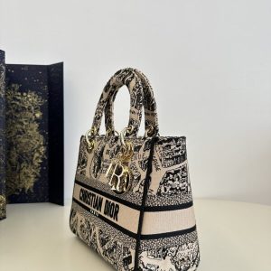Replica Lady Dior D-Lite Beige Paris - top-rated replica designer bag