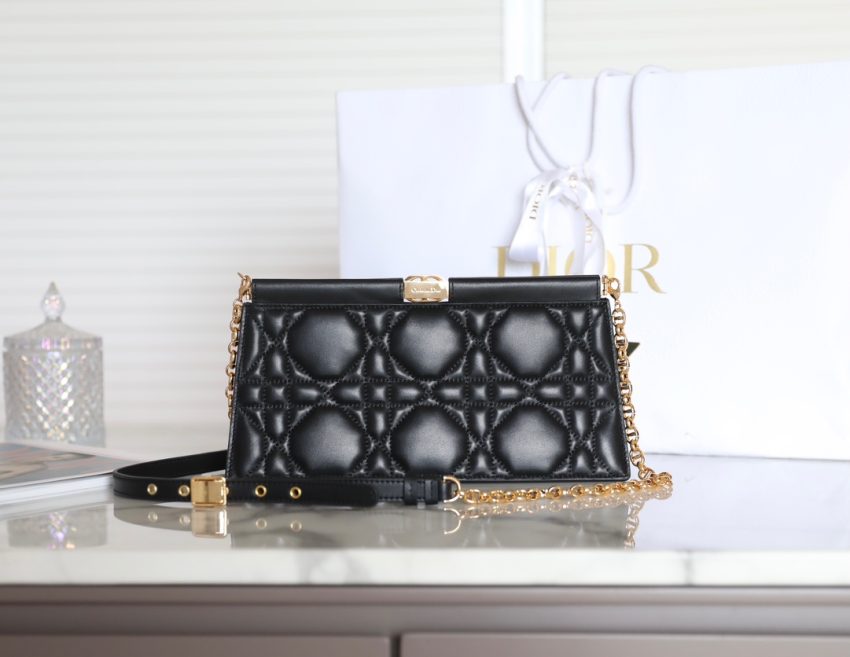 Replica Dior Miss Caro Noire Clutch - high-end fake designer purse