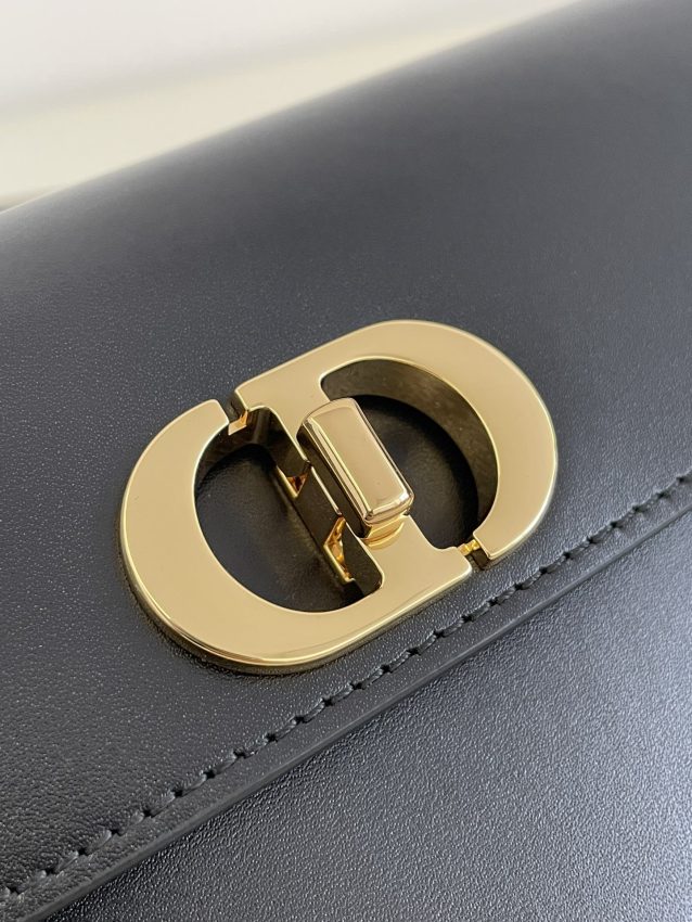 Replica Dior 30 Montaigne Avenue Black - near-authentic luxury replica handbag