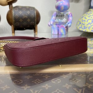Replica Louis Vuitton Easy Pouch Bordeuax - top-tier luxury replica shoulder bag