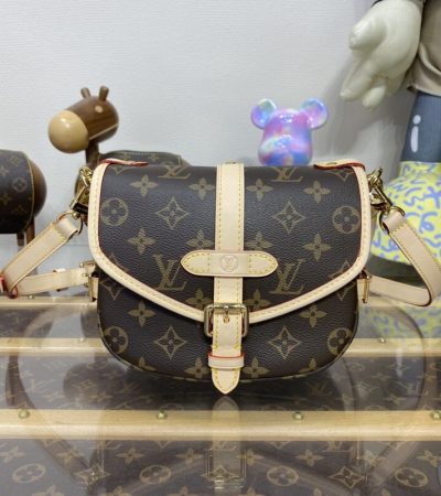 Replica Louis Vuitton Saumur - best-selling designer handbag dupe