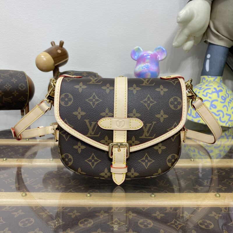 Replica Louis Vuitton Saumur - best-selling designer handbag dupe