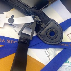 Replica Louis Vuitton Pochette Voyage Souple Brown - top-tier luxury replica shoulder bag