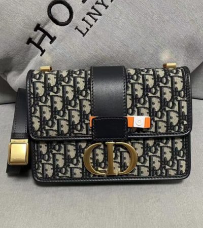 Replica Dior 30 Montaigne Oblique Jacquard - high-accuracy replica luxury purse