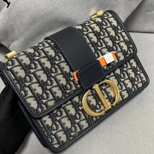 Replica Dior 30 Montaigne Oblique Jacquard - best quality luxury bag dupe
