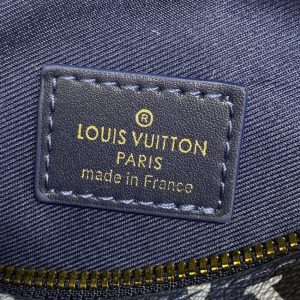 Replica Louis Vuitton Bumbag Discovery Blue Fire - premium 1:1 fake handbag model