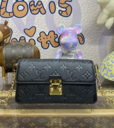 Replica Louis Vuitton Wallet On Chain Metis Black - near-authentic luxury replica handbag