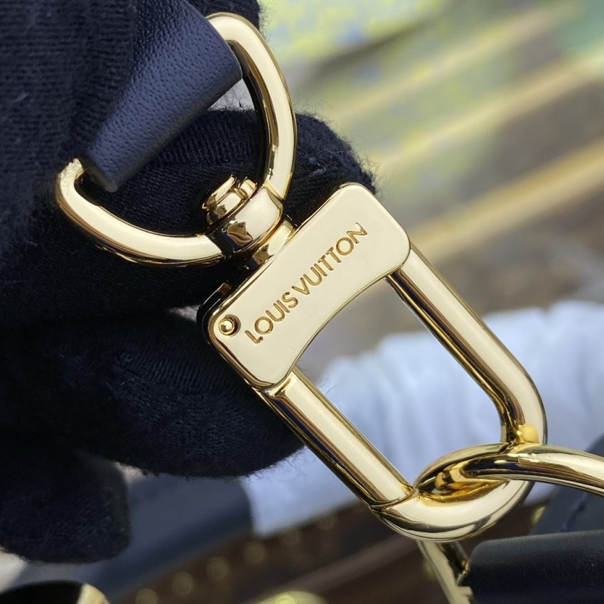 Replica Louis Vuitton Alma BB White - realistic designer-inspired fake bag