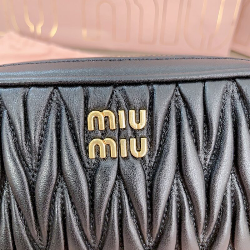 Replica Miu Miu Clutch Black - near-authentic luxury replica handbag
