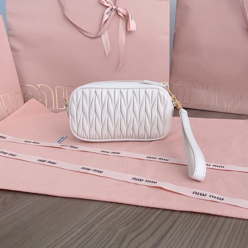 Replica Miu Miu Clutch White - high-accuracy replica luxury purse