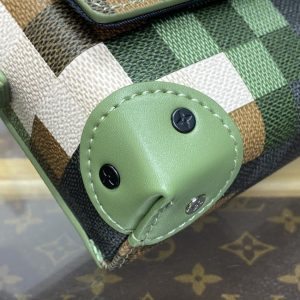 Replica Louis Vuitton Steamer Wearable Wallet - best-selling designer handbag dupe