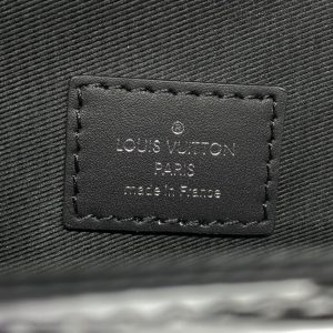 Replica Louis Vuitton Steamer Wearable Wallet II - high-quality designer bag clone