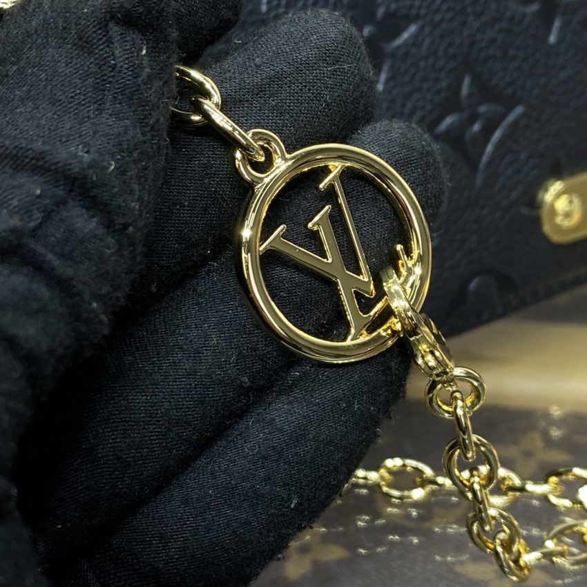 Replica Louis Vuitton Wallet On Chain Lily Black - high-quality designer bag clone