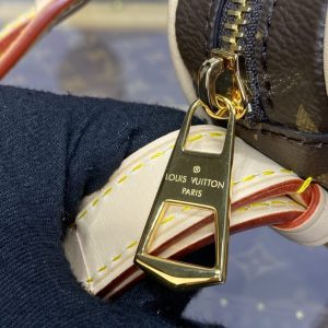 Replica Louis Vuitton Croissant Brown - near-authentic luxury replica handbag