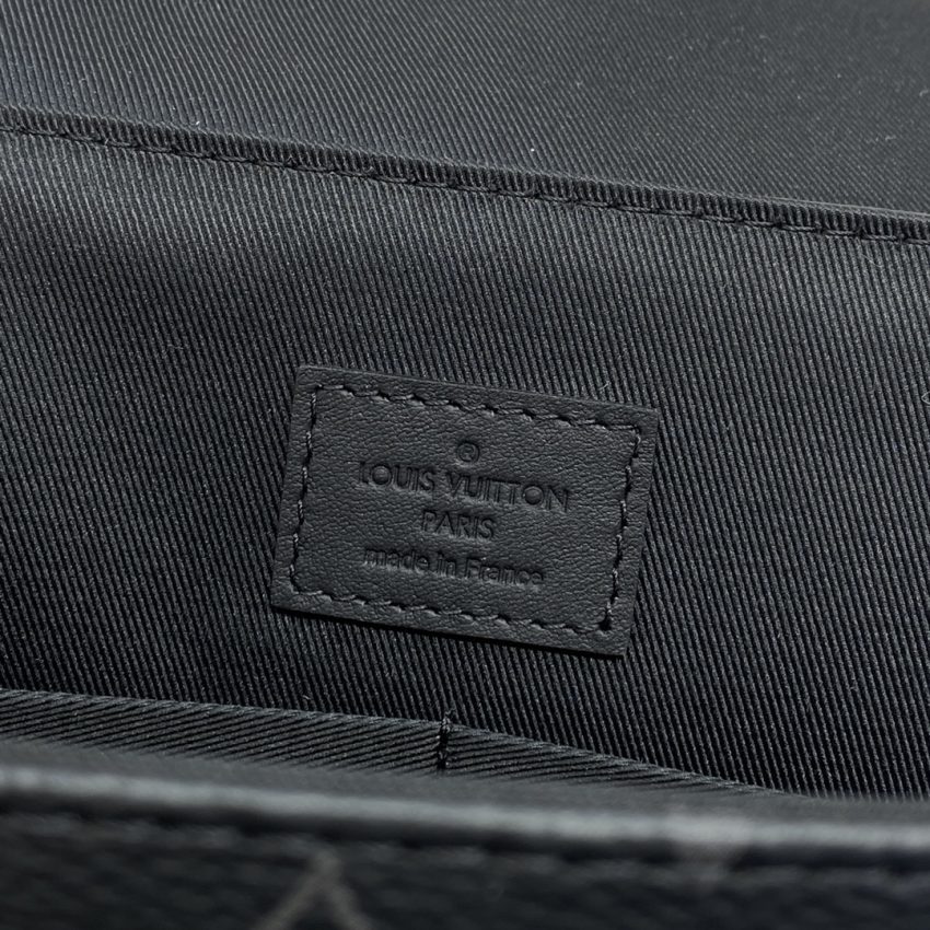 Replica Louis Vuitton Saumur Messenger Bag - high-quality designer bag clone