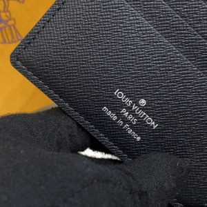 Replica Louis Vuitton Multiple Wallet - authentic-look luxury purse replica