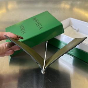 Replica Bottega Veneta Money Clip Holder - high-end fake designer purse