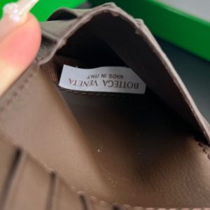 Replica Bottega Veneta Intrecciato Bi-Fold Wallet Black&Brown - top-rated replica designer bag