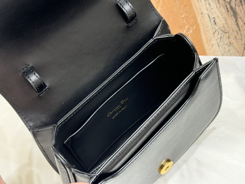 Replica Dior 30 Montaigne Avenue Top Handle Black - premium-grade designer purse dupe