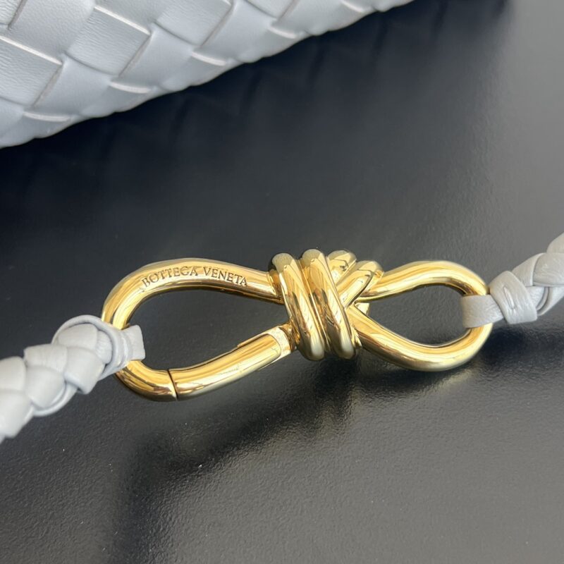 Replica Bottega Veneta Andiamo - authentic-look luxury purse replica