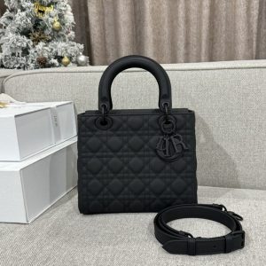 Replica Lady Dior Medium Ultramatte Black - high-end fake designer purse