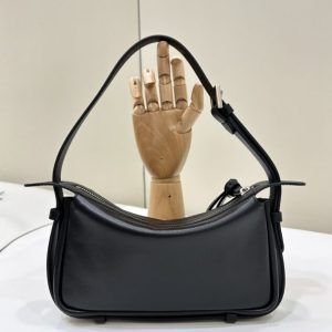 Replica Fendi Simply Black - best-selling designer handbag dupe