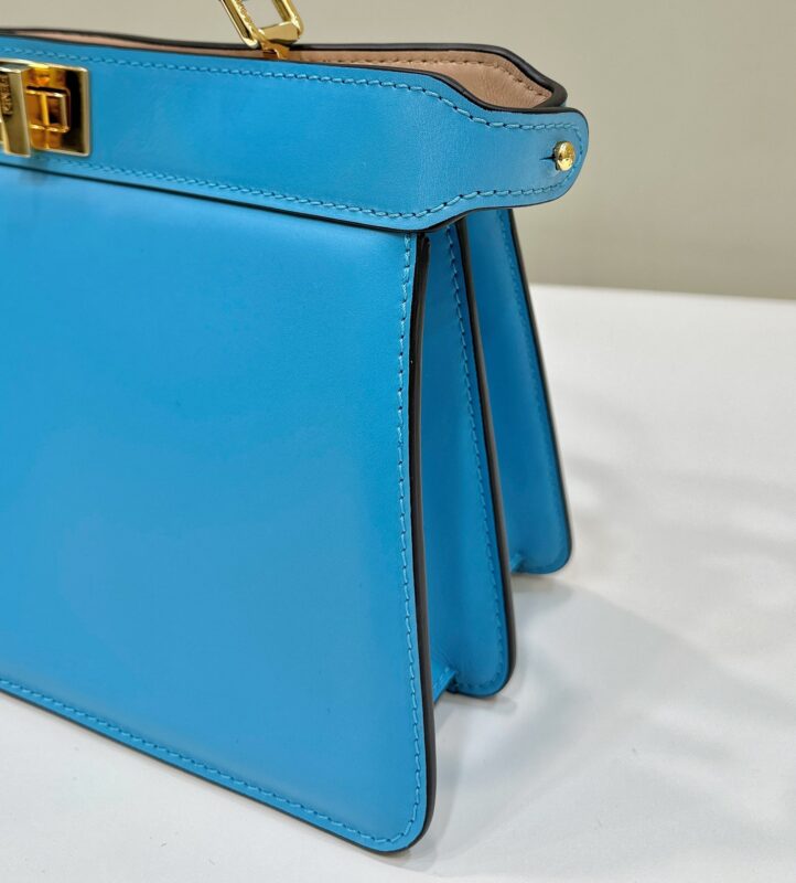Replica Fendi Peekaboo Large Blue - realistic designer-inspired fake bag
