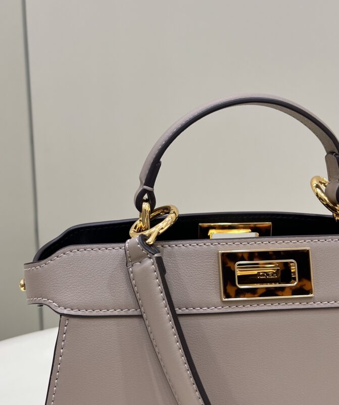 Replica Fendi Peekaboo Medium Beige - 1:1 designer replica handbag