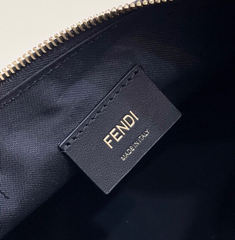 Replica Fendi Fendigraphy Large Black - near-authentic luxury replica handbag