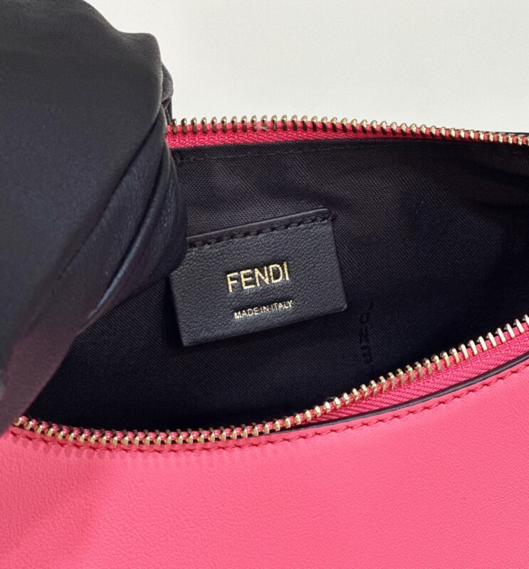 Replica Fendi Fendigraphy Large Pink - realistic designer-inspired fake bag