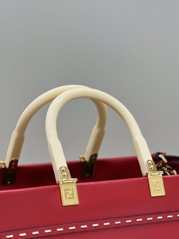 Replica Fendi Peekaboo Tote Red - ultra-realistic fake designer tote
