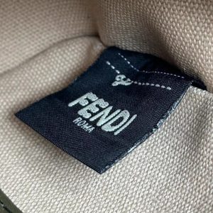 Replica Fendi Baguette Small Beige - realistic designer-inspired fake bag