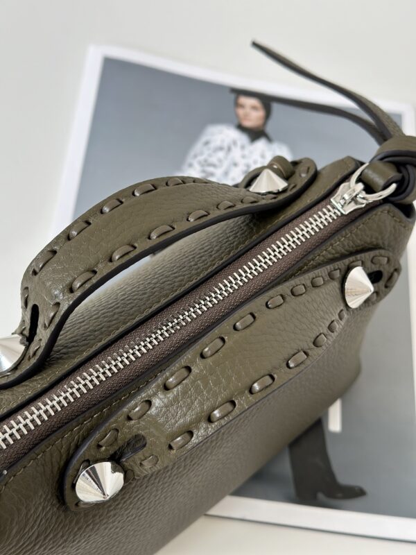 Replica Fendi By The Way Green - ultra-realistic fake designer tote