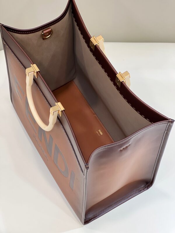 Replica Fendi Peekaboo Tote Brown - authentic-look luxury purse replica