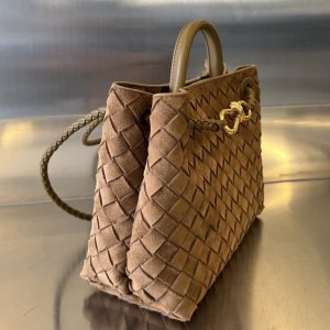 Replica Bottega Veneta Andiamo Suede - top-tier luxury replica shoulder bag
