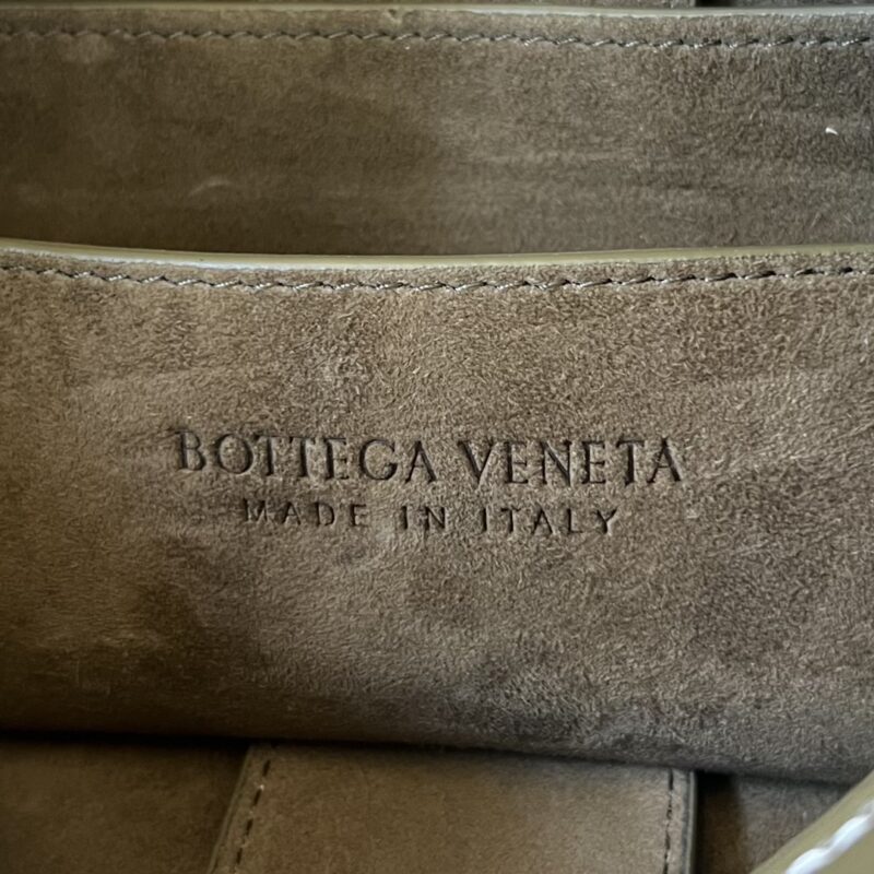 Replica Bottega Veneta Cassette Camera Bag - top-rated replica designer bag