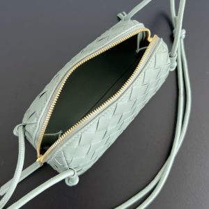 Replica Bottega Veneta Concert Pouch - high-quality designer bag clone