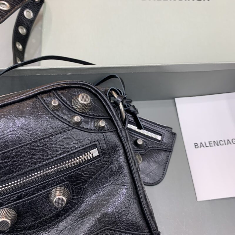 Replica Balenciaga Cagole Crossbody - high-quality designer bag clone