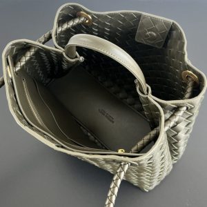 Replica Bottega Veneta Andiamo Medium - premium-grade designer purse dupe