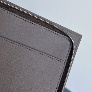 Replica Bottega Veneta Half Zip Clutch - authentic-look luxury purse replica