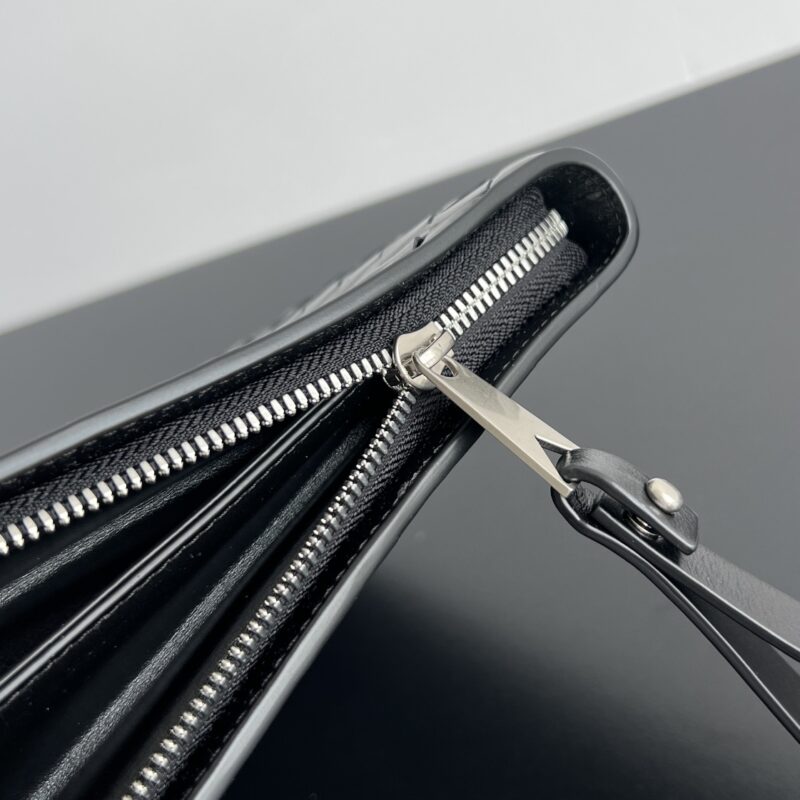 Replica Bottega Veneta Man Clutch - authentic-look luxury purse replica