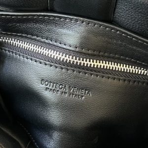 Replica Bottega Veneta Cassette 2022 - ultra-realistic fake designer tote