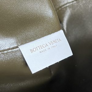 Replica Bottega Veneta Wallace Lunch Bag - high-quality designer bag clone