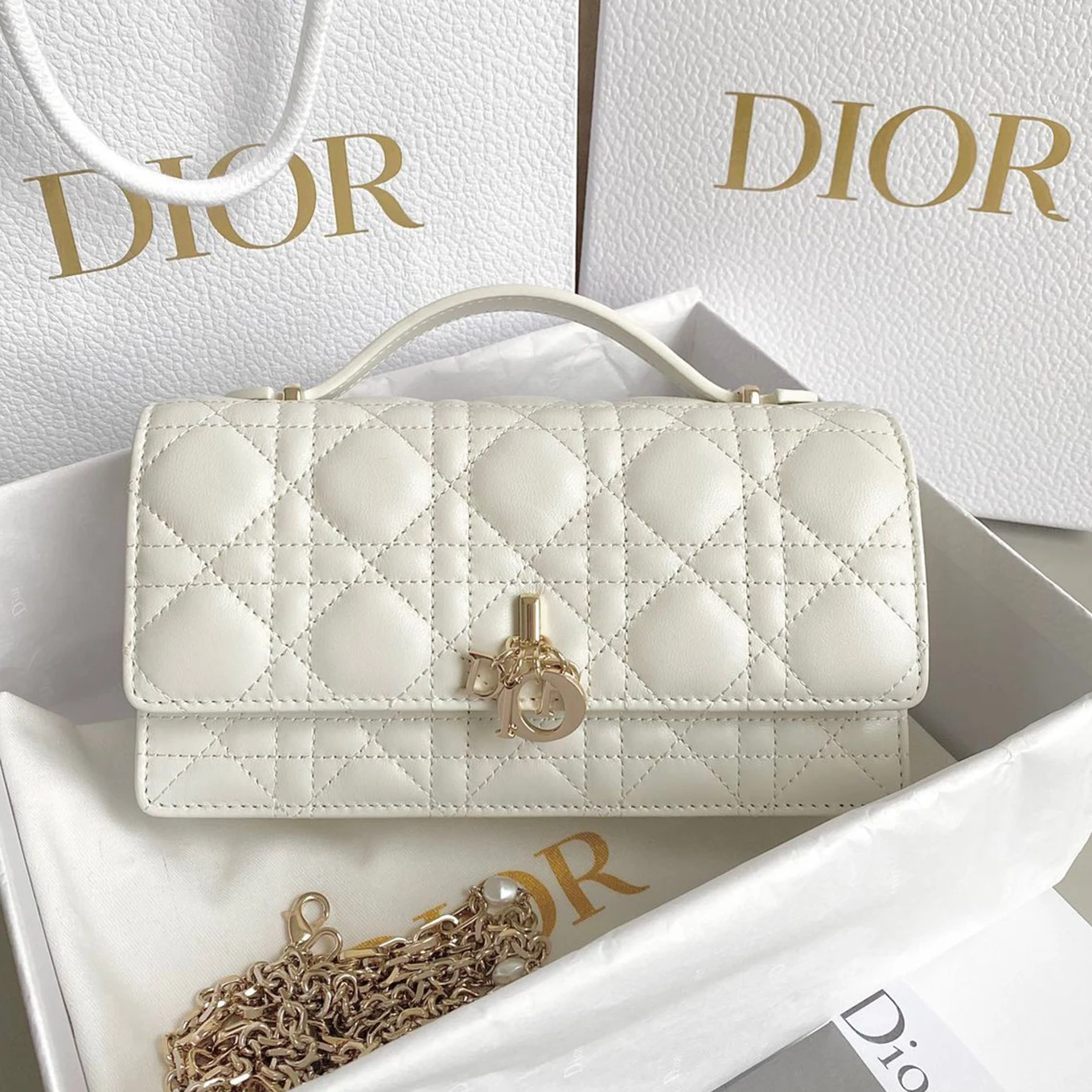 Replica Dior Bag White